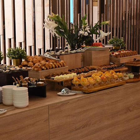 Green Park Hotel Доха Экстерьер фото