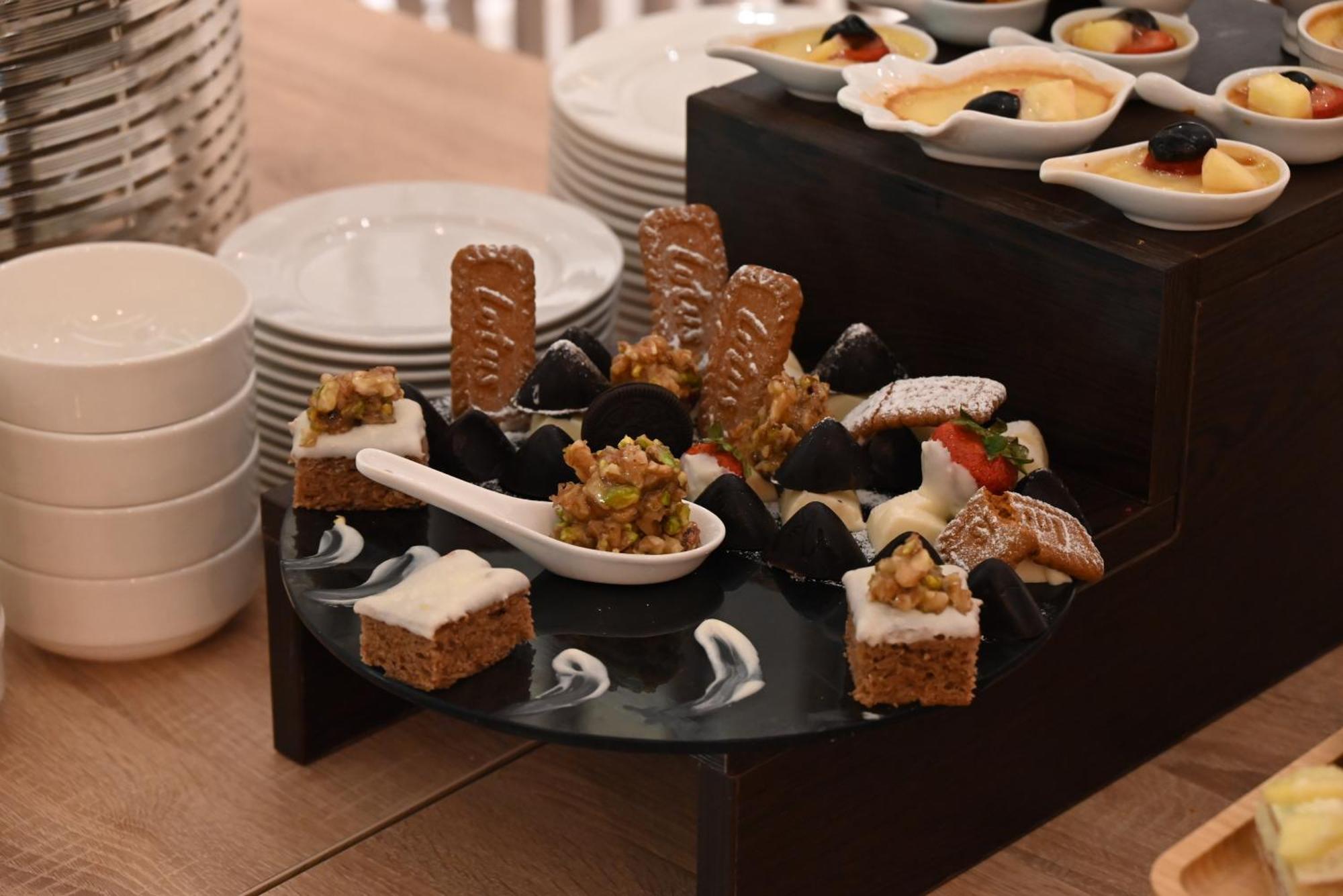Green Park Hotel Доха Экстерьер фото